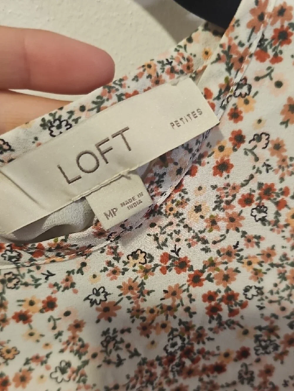 LOFT Cream Floral Puff Sleeve Blouse